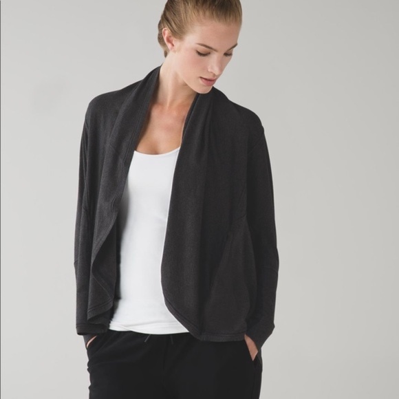 To & Flow Wrap - Picture 3 of 9